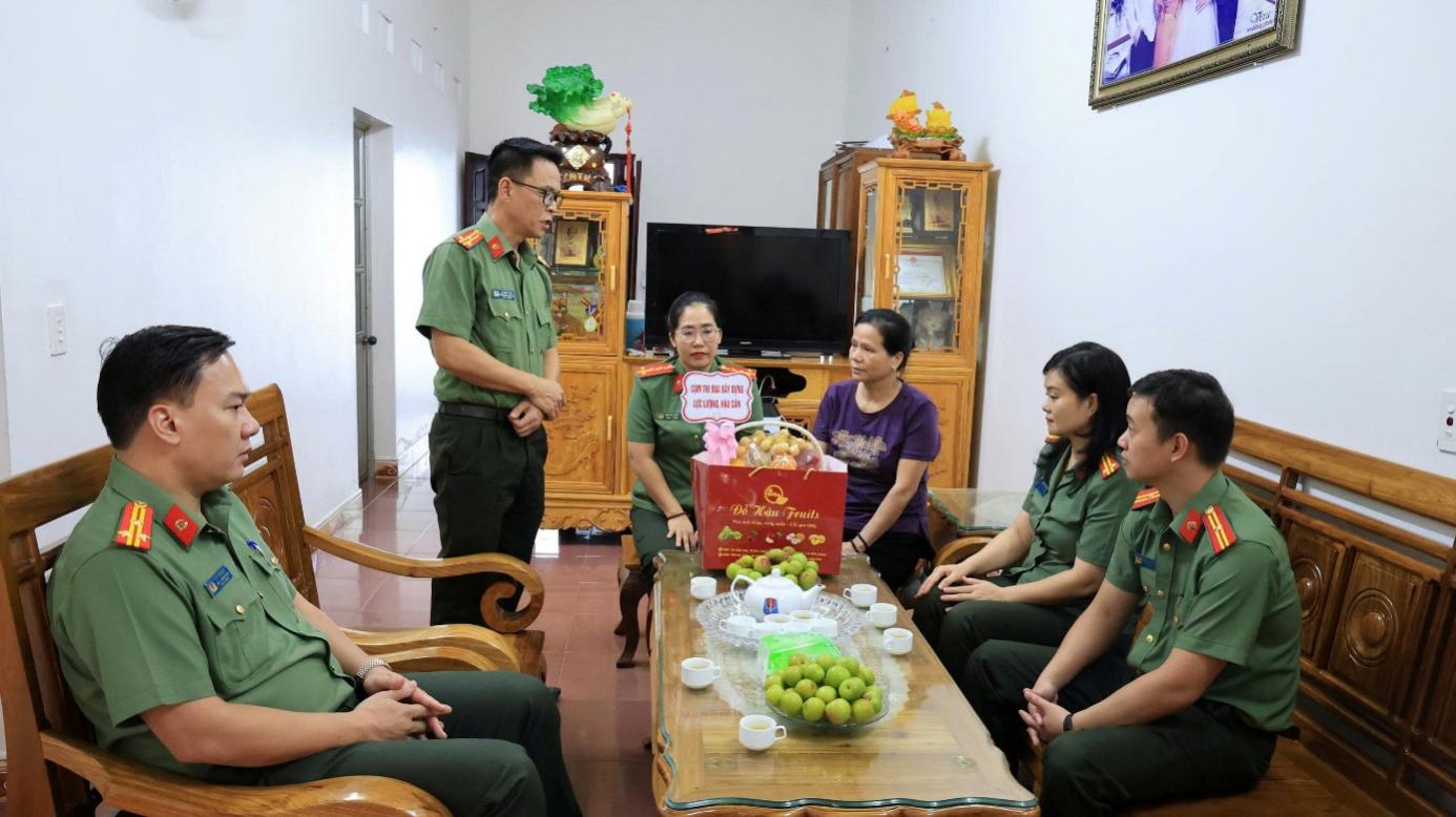 C:\Users\super\OneDrive\Máy tính\Tin  bài\tin bài\ảnh 27.7\ảnh\1784856052815_3804125407751971177_3804125407751971177_68367b952e388c7812c40a52a75c3168.jpg