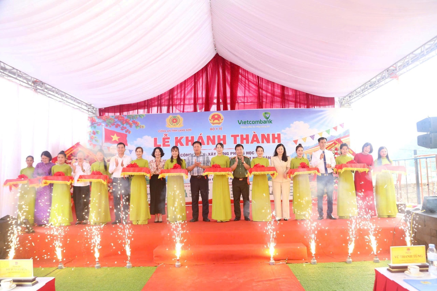 G:\VIET DUNG\ANH\NAM 2026\CONG AN TINH\07.8.2026_KHÁNH THÀNH TRƯỜNG MẦM NON BA SƠN+KHÁM BỆNH\ẢNH SỬA\gen-h-z8126358851794_9c33261306aa7892bbbe0030e01b88e6.jpg