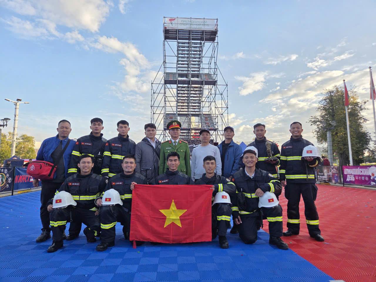 C:\Users\Admin\Desktop\Tin bài đc Nghiêm đi Belarus\1789477725298_881686185084231872_881686185084231872_c64b615bff50d75eb0893adb14f82fc9.jpg