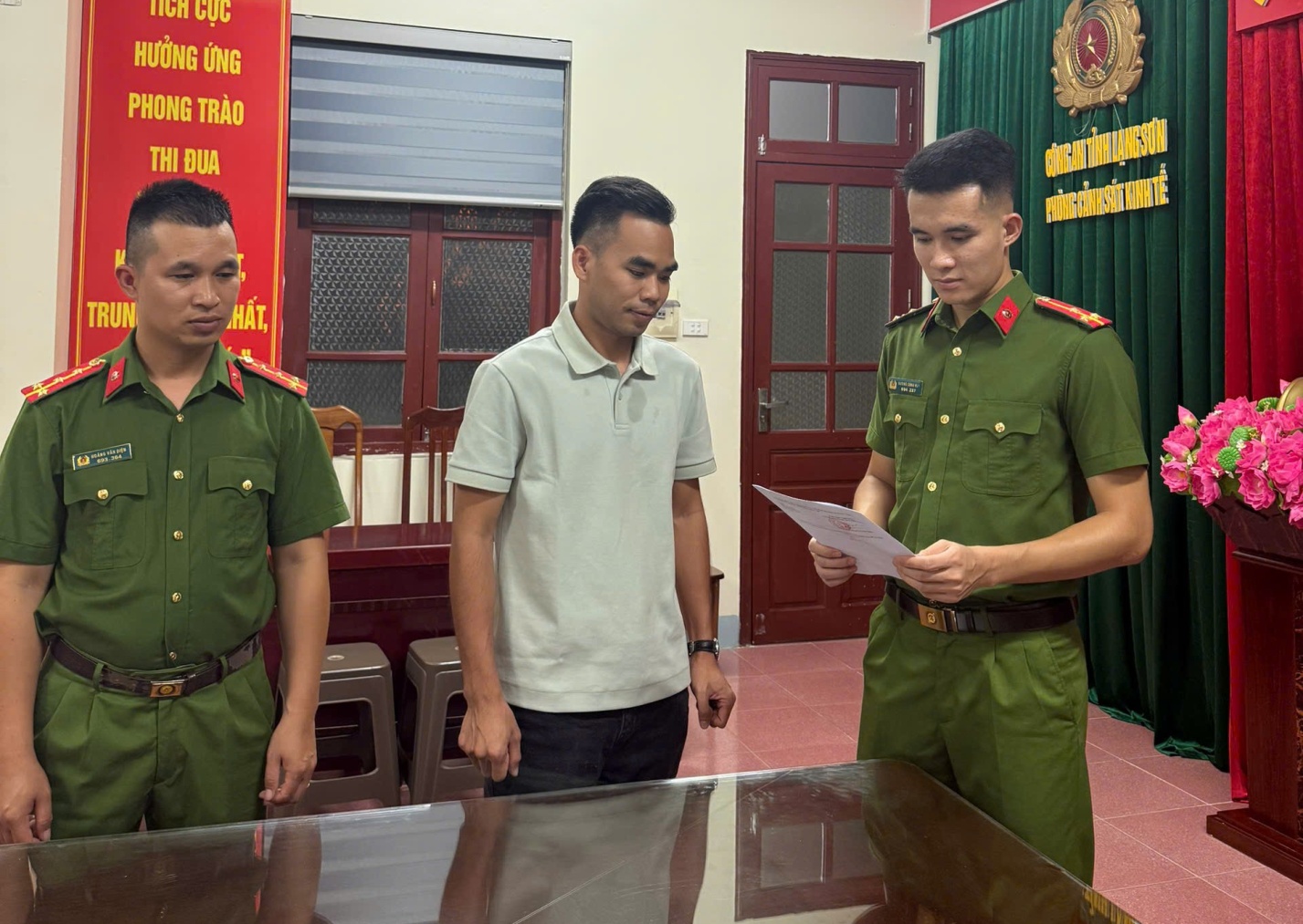 D:\ANH KHOA\CHUYEN MUC\NAM 2026\THANG 10\CM 3-10\1790563966877_8301472498471310385_8301472498471310385_h.jpg