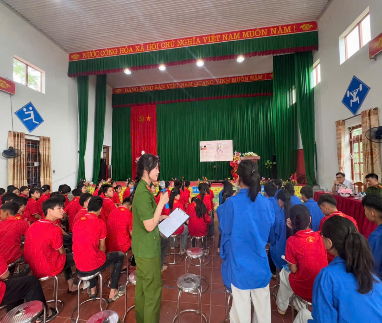 C:\Users\TTH\Desktop\Bài viết đăng trang Thông tin điện tử\CAX Lợi Bác tuyên truyền ma túy\4.jpg