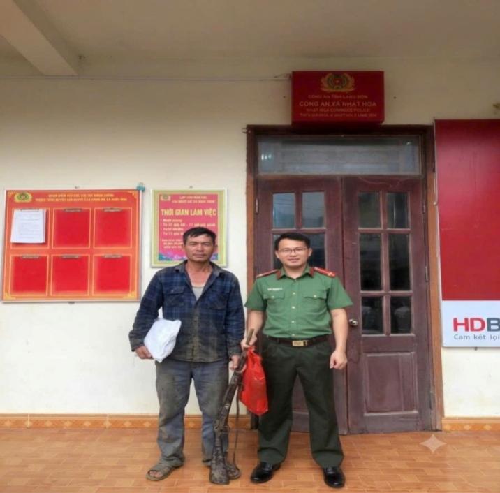 C:\Users\PC\Desktop\ảnh 1.jpg